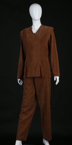*SOLD* Screen-Used STAR TREK: VOYAGER Akemi Royer "Med Tech" Costume from "Workforce"